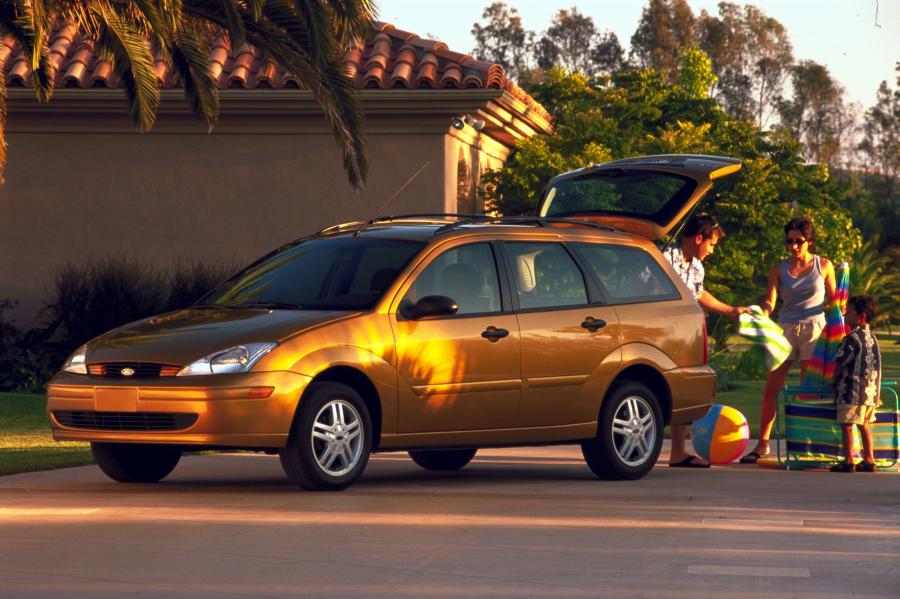  Ford Focus Wagon 1999 года  (фото 45 из 75)